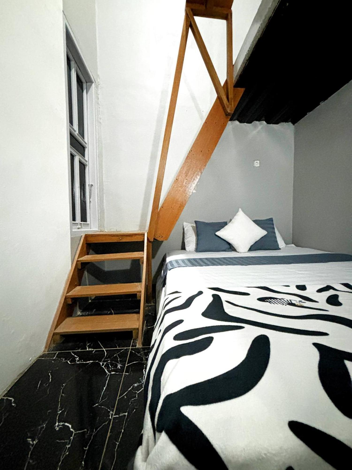 Kost Harian Semarang Murah Esterno foto