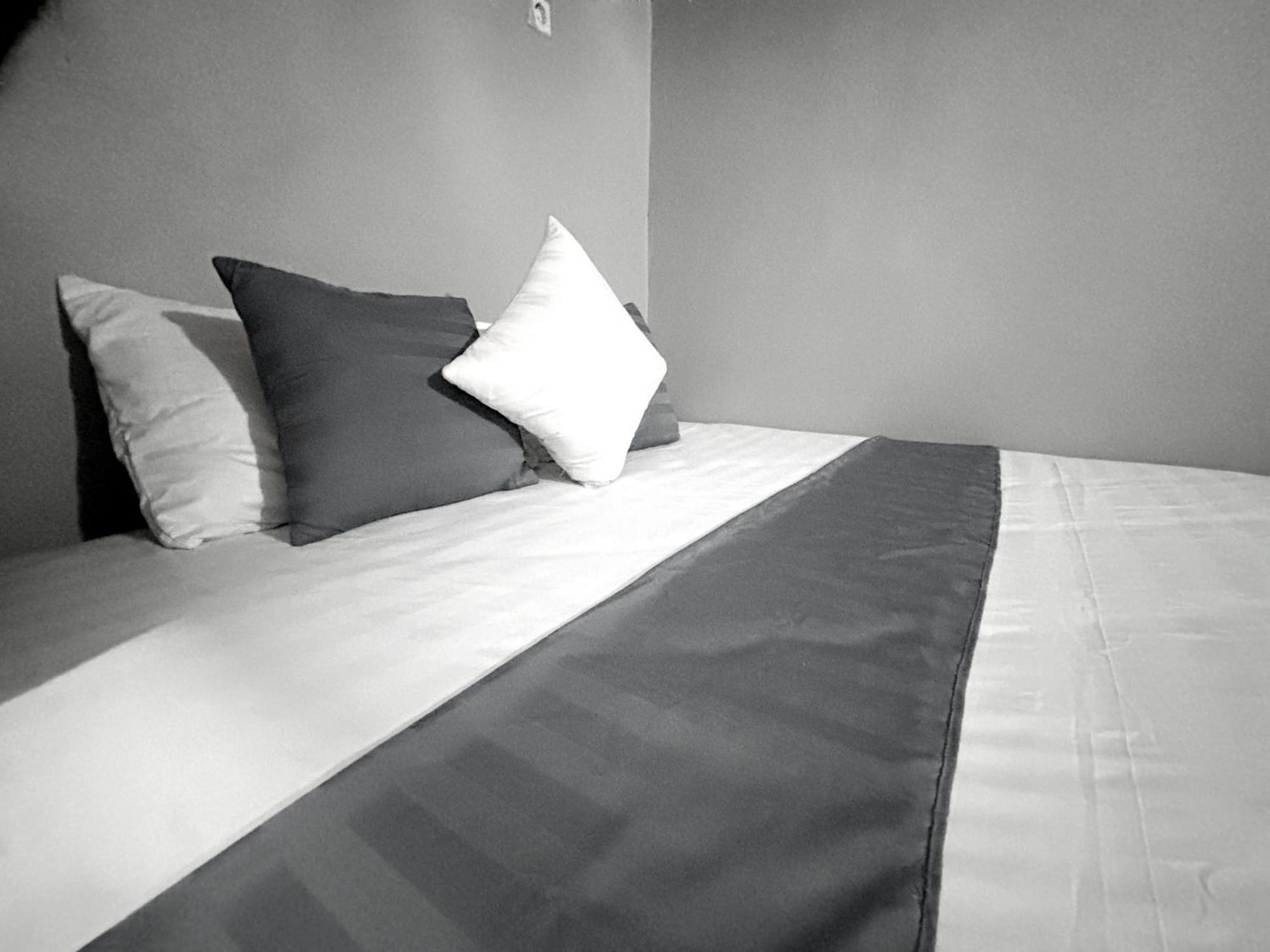 Kost Harian Semarang Murah Esterno foto